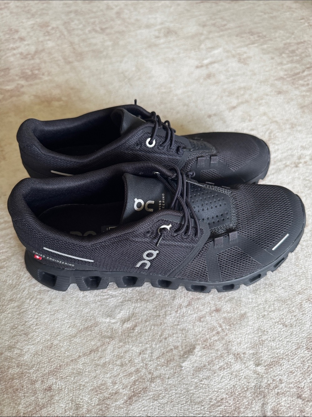 NWOB On Running Cloud 5 Black Cloudtec Sneakers - 8 women’s